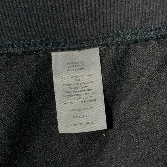 T by Talbots Women’s Casual Knit Shorts - Black - Size S - Picture 4 of 5